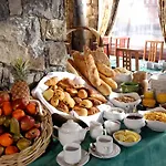 Le Hotel